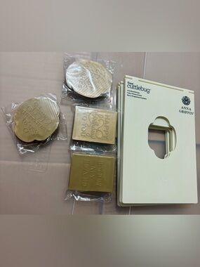 Anna Griffin Gold Embossing Folders - Party Card Embossing Set